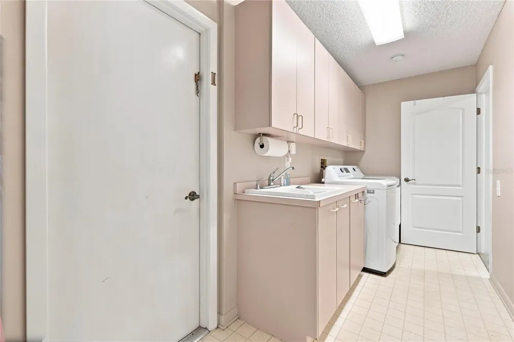 679 LITCHFIELD LANE Dunedin, FL 34698