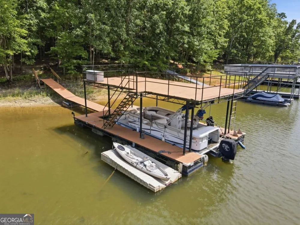 3056 Clear Cove WAY Gainesville, GA 30506