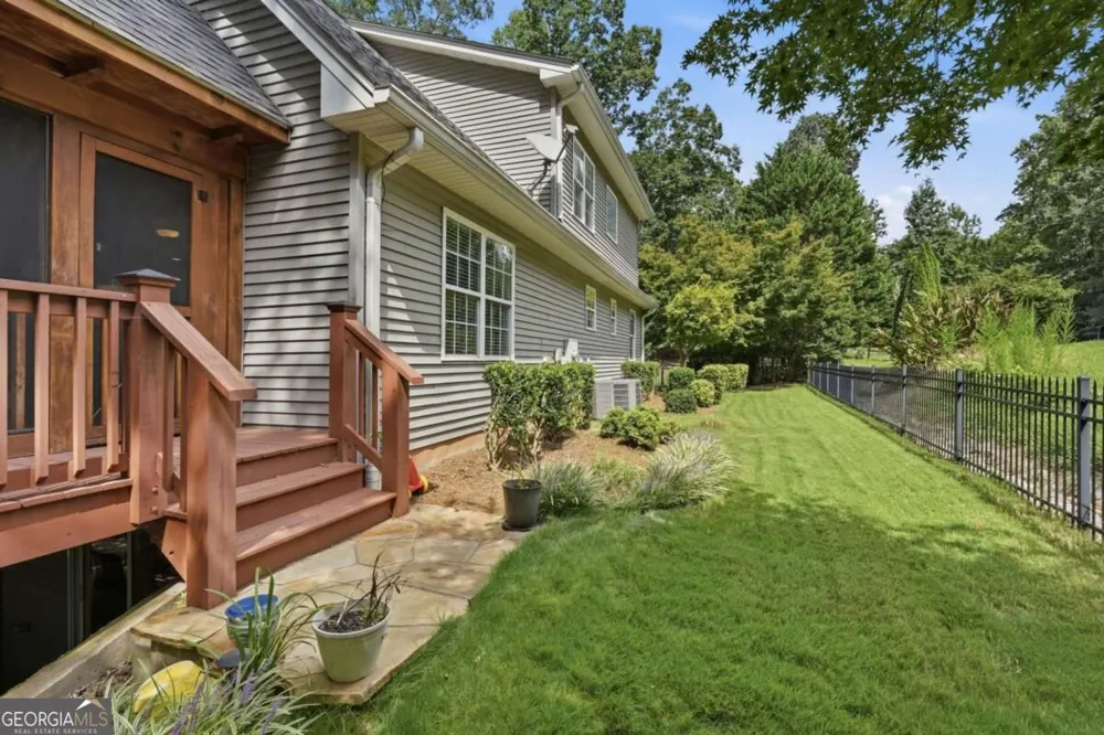 3056 Clear Cove WAY Gainesville, GA 30506