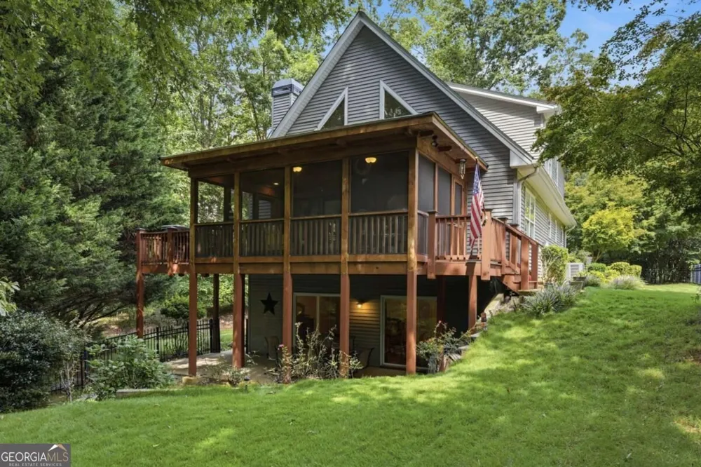 3056 Clear Cove WAY Gainesville, GA 30506