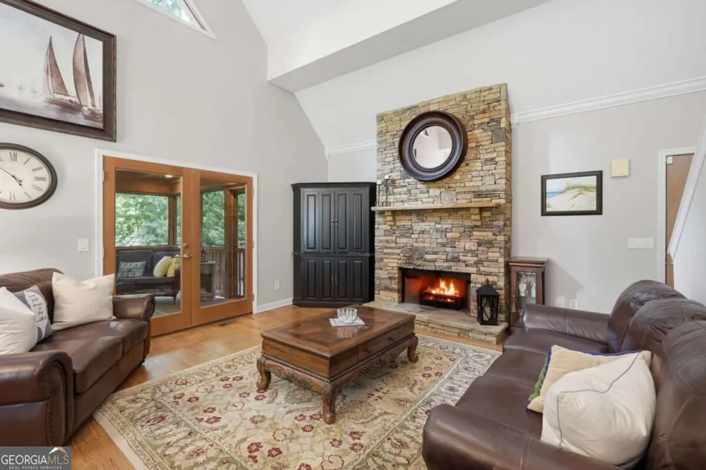 3056 Clear Cove WAY Gainesville, GA 30506