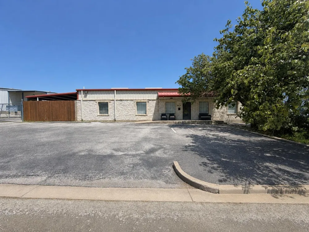 2209 9th Street Marble Falls, TX 78654