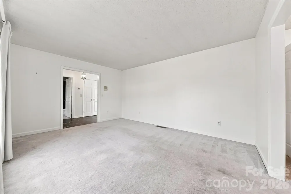 2796 Lakeview Drive Lenoir, NC 28645