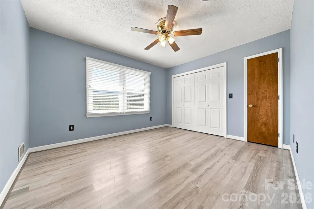2796 Lakeview Drive Lenoir, NC 28645