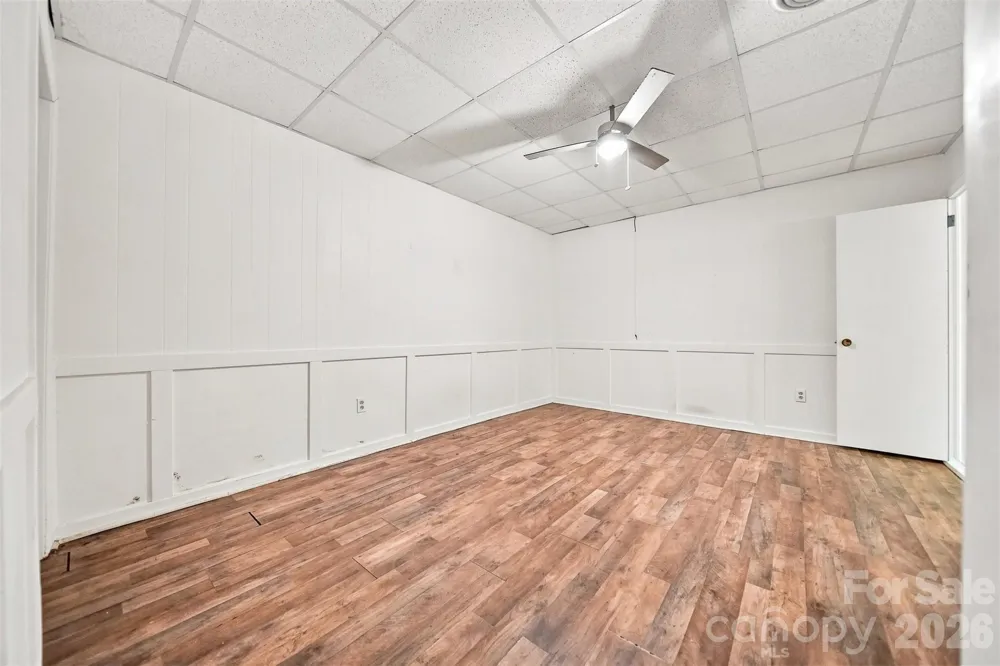 2796 Lakeview Drive Lenoir, NC 28645