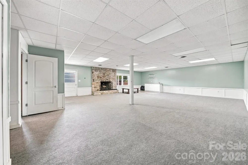 2796 Lakeview Drive Lenoir, NC 28645