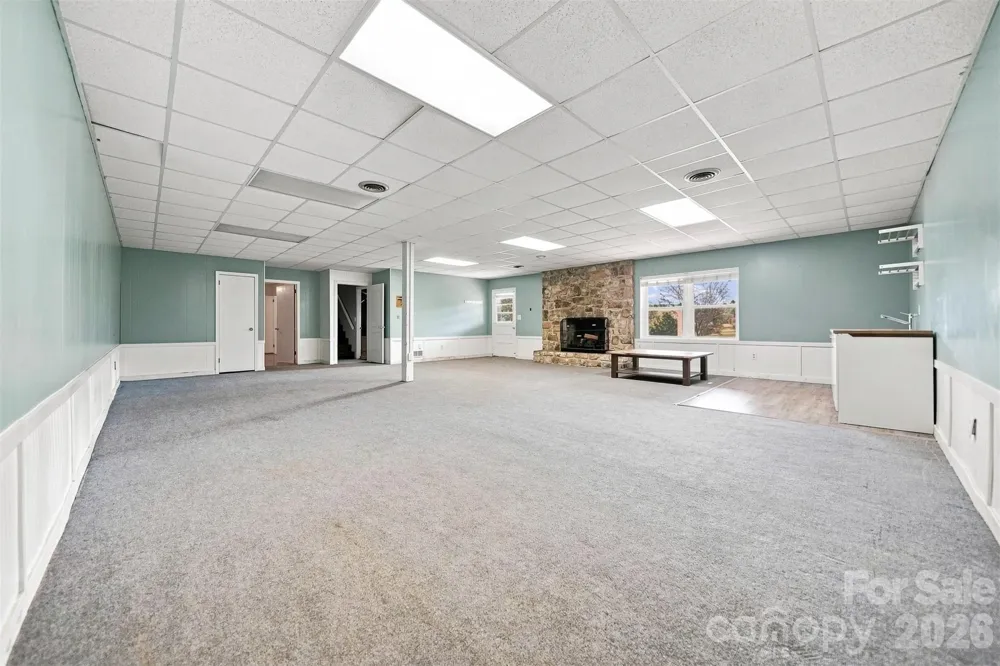 2796 Lakeview Drive Lenoir, NC 28645