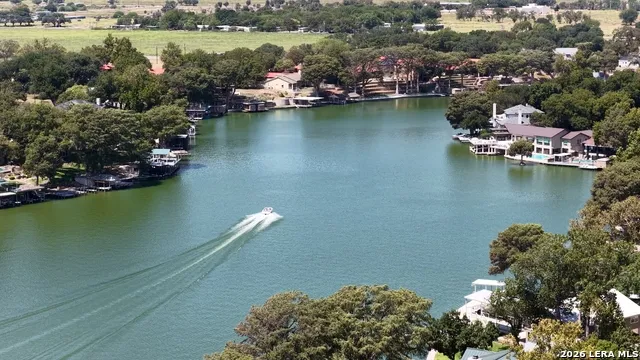 127 Fair Winds McQueeney, TX 78123