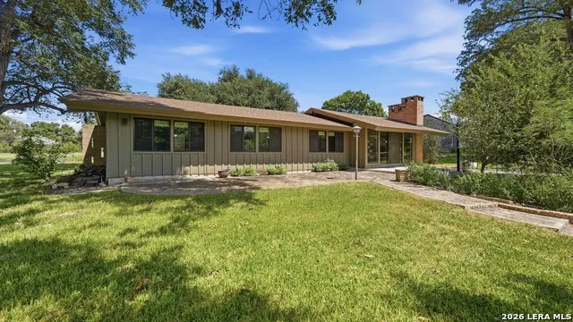 127 Fair Winds McQueeney, TX 78123