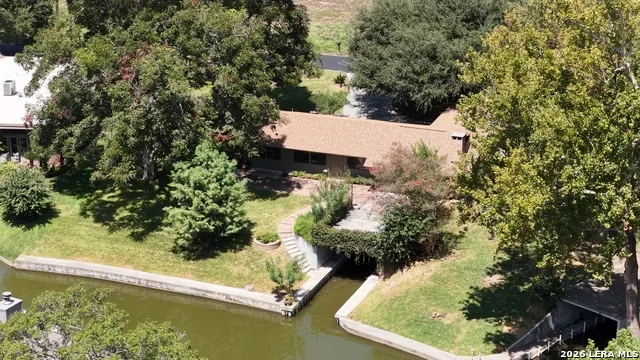 127 Fair Winds McQueeney, TX 78123