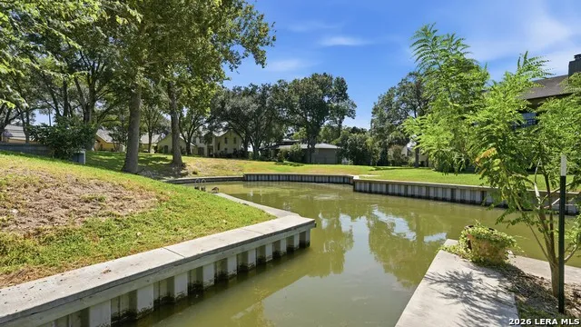 127 Fair Winds McQueeney, TX 78123