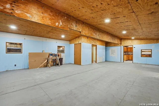 673 School Poteet, TX 78065