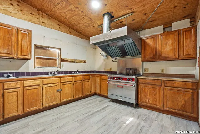 673 School Poteet, TX 78065