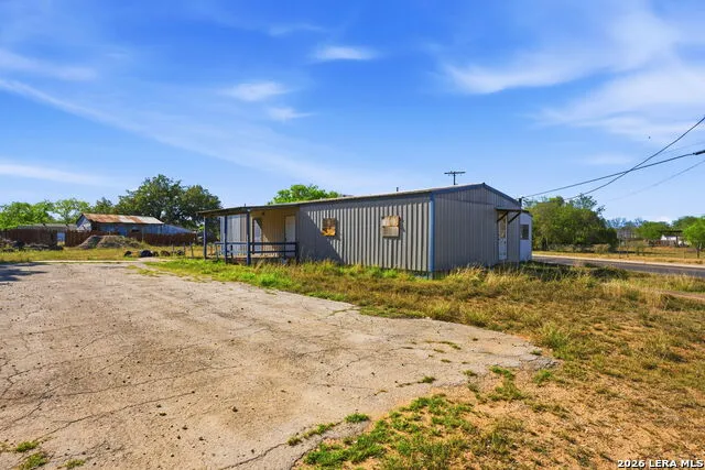673 School Poteet, TX 78065