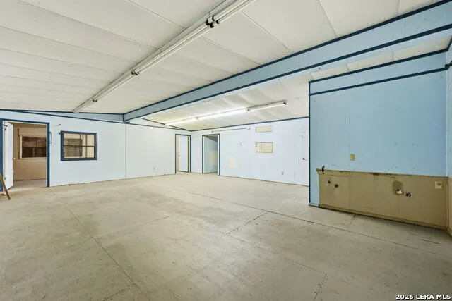 673 School Poteet, TX 78065
