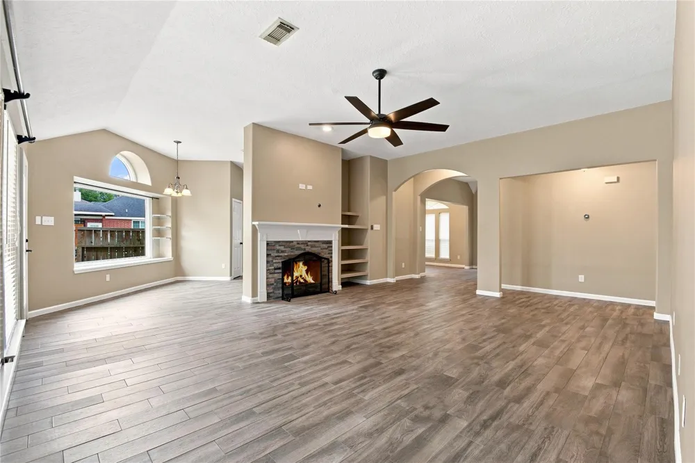 5419 Teakwood Lane Magnolia, TX 77354