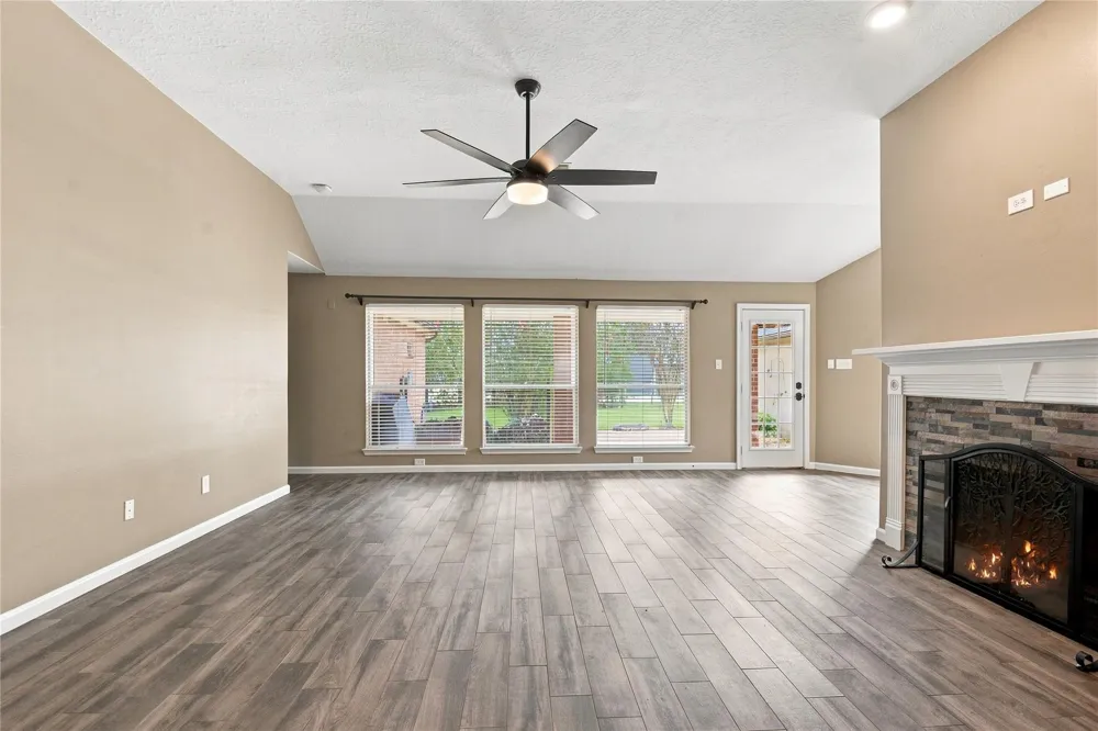 5419 Teakwood Lane Magnolia, TX 77354