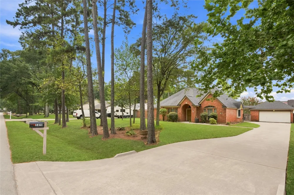 5419 Teakwood Lane Magnolia, TX 77354