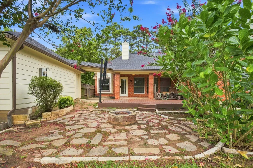 5419 Teakwood Lane Magnolia, TX 77354