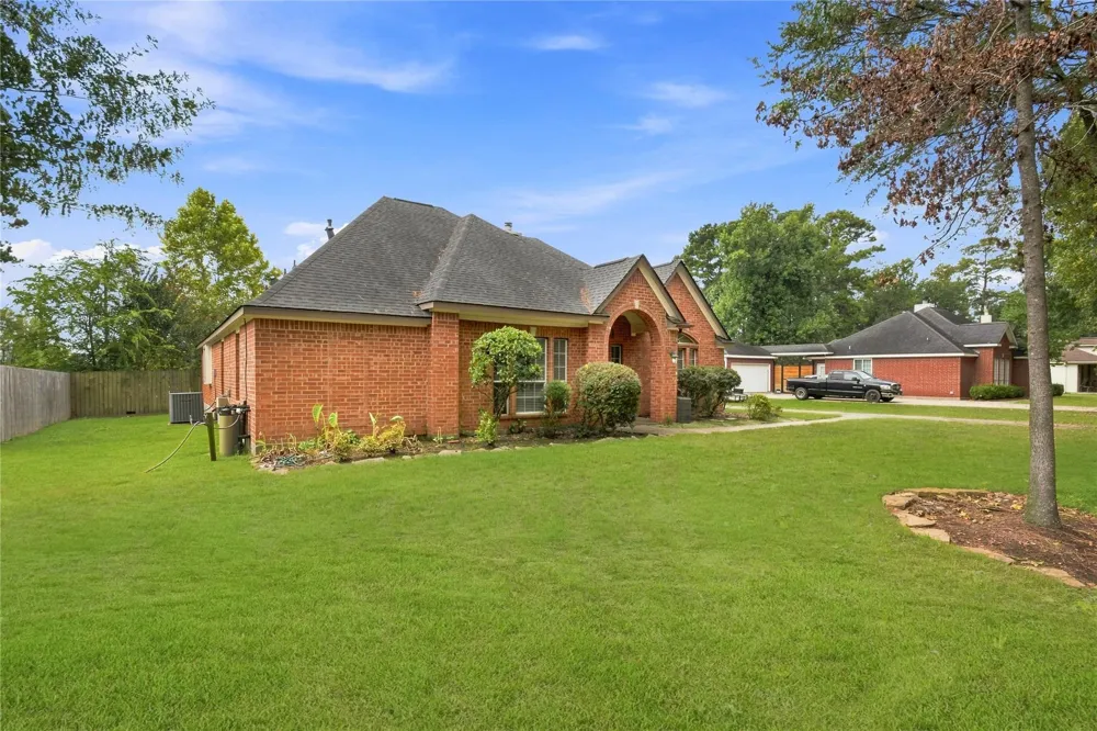5419 Teakwood Lane Magnolia, TX 77354