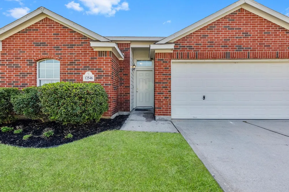 12546 Ridgecrest Drive Willis, TX 77318