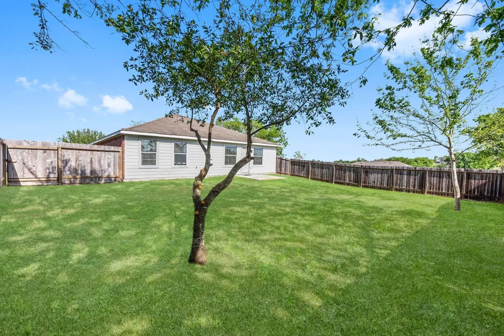 12546 Ridgecrest Drive Willis, TX 77318