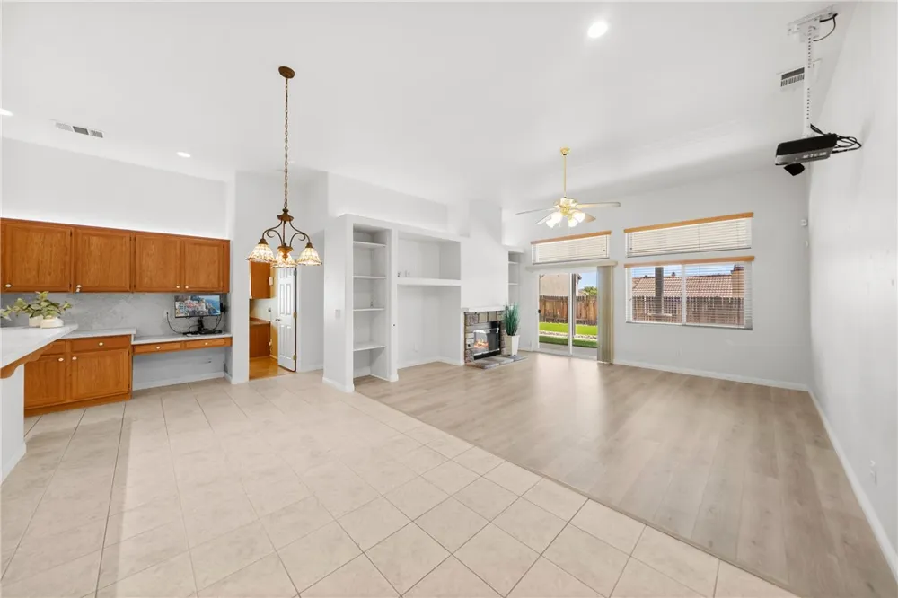 8935 Ironstone Court Hesperia, CA 92344