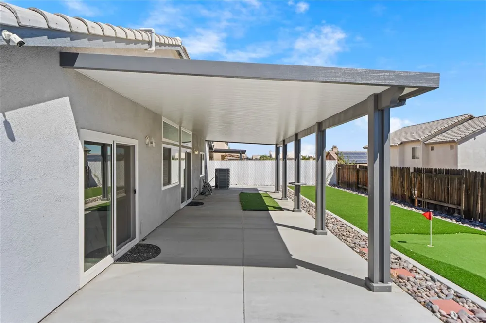 8935 Ironstone Court Hesperia, CA 92344