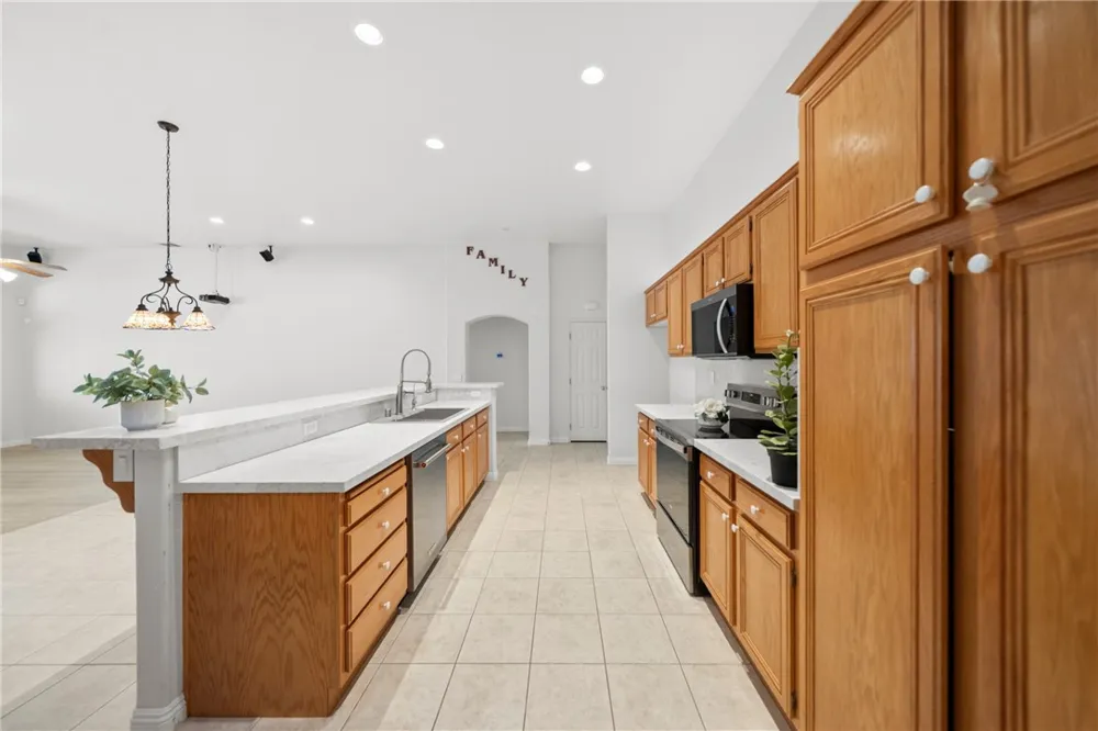8935 Ironstone Court Hesperia, CA 92344