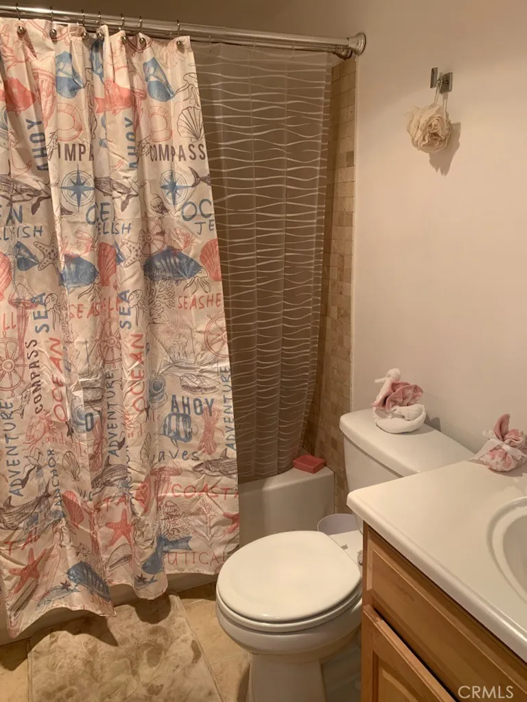 22100 Burbank Blvd #350F Woodland Hills, CA 91364