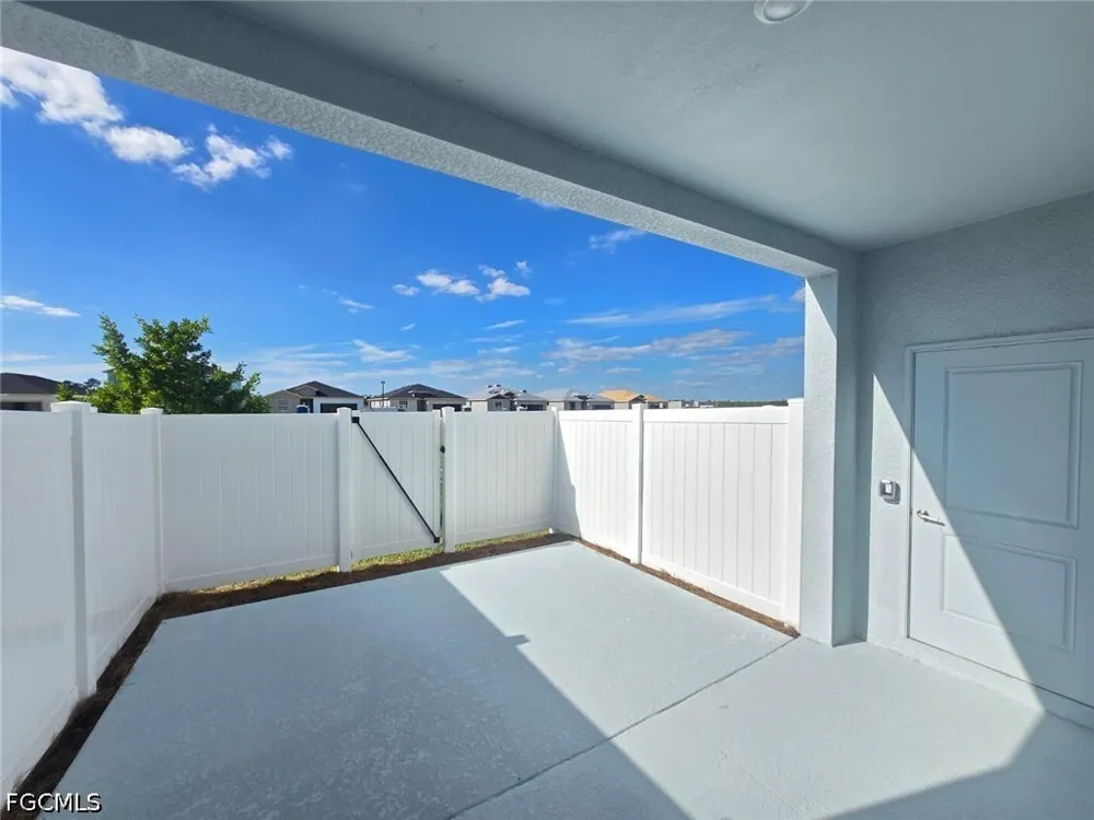 White Pearl Road Punta Gorda, FL 33982