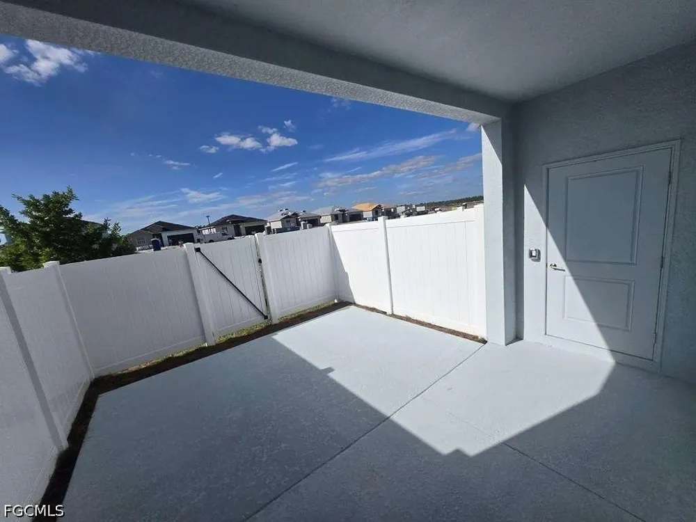 White Pearl Road Punta Gorda, FL 33982