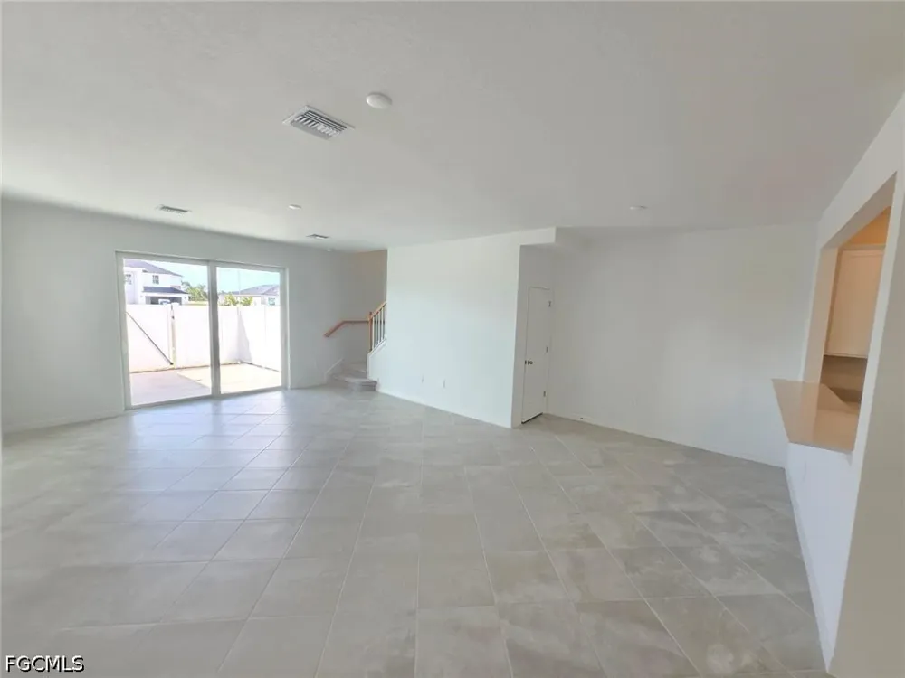 White Pearl Road Punta Gorda, FL 33982