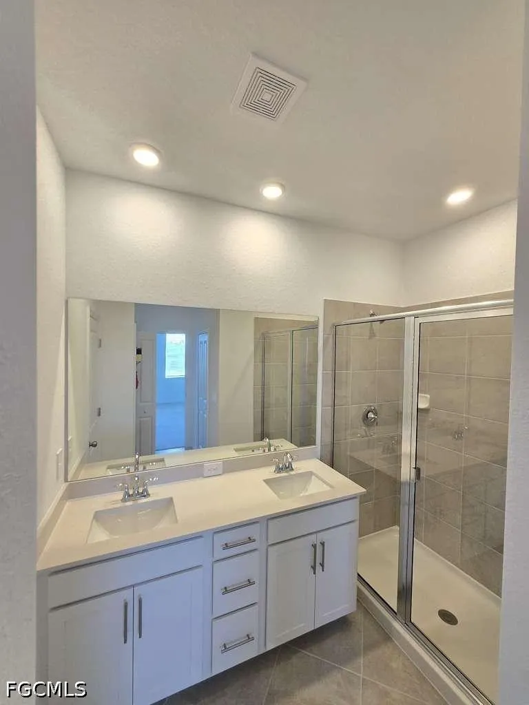 White Pearl Road Punta Gorda, FL 33982