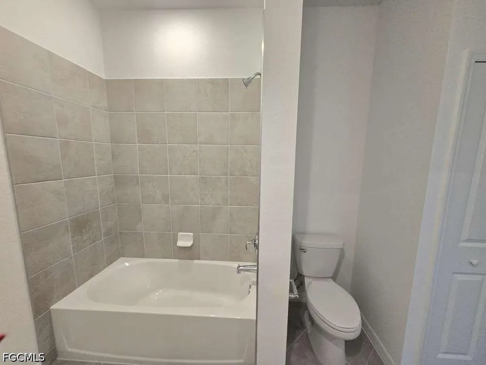 White Pearl Road Punta Gorda, FL 33982
