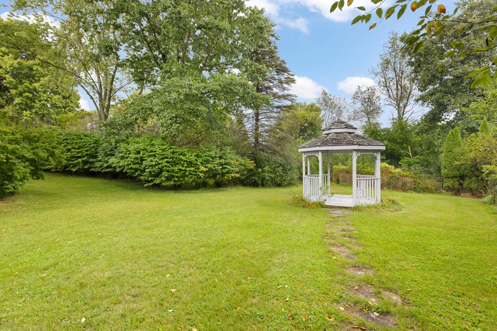 3420 Hillsdale Road Hillsdale, MI 49242