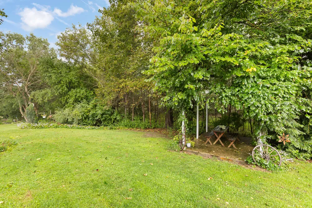 3420 Hillsdale Road Hillsdale, MI 49242