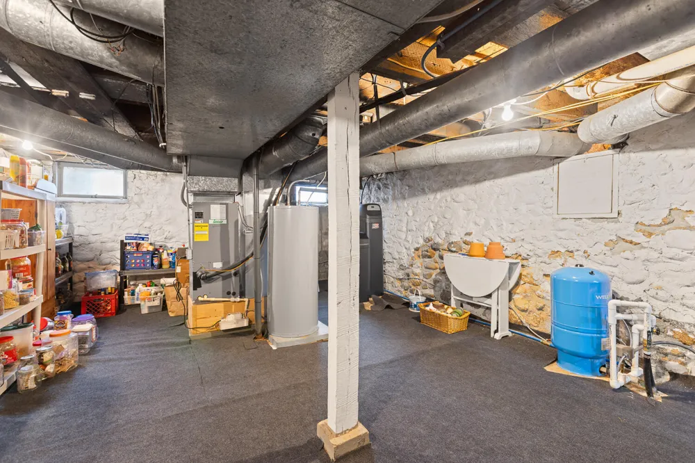 3420 Hillsdale Road Hillsdale, MI 49242