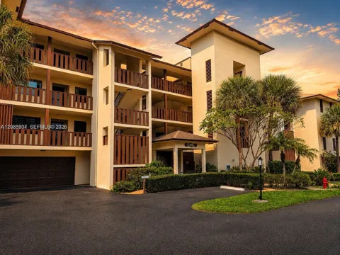 166 SE St Lucie Blvd # Un #D-203