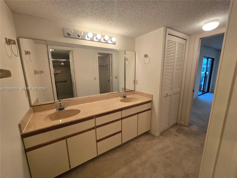 166 SE St Lucie Blvd # Un #D-203 Stuart, FL 34996