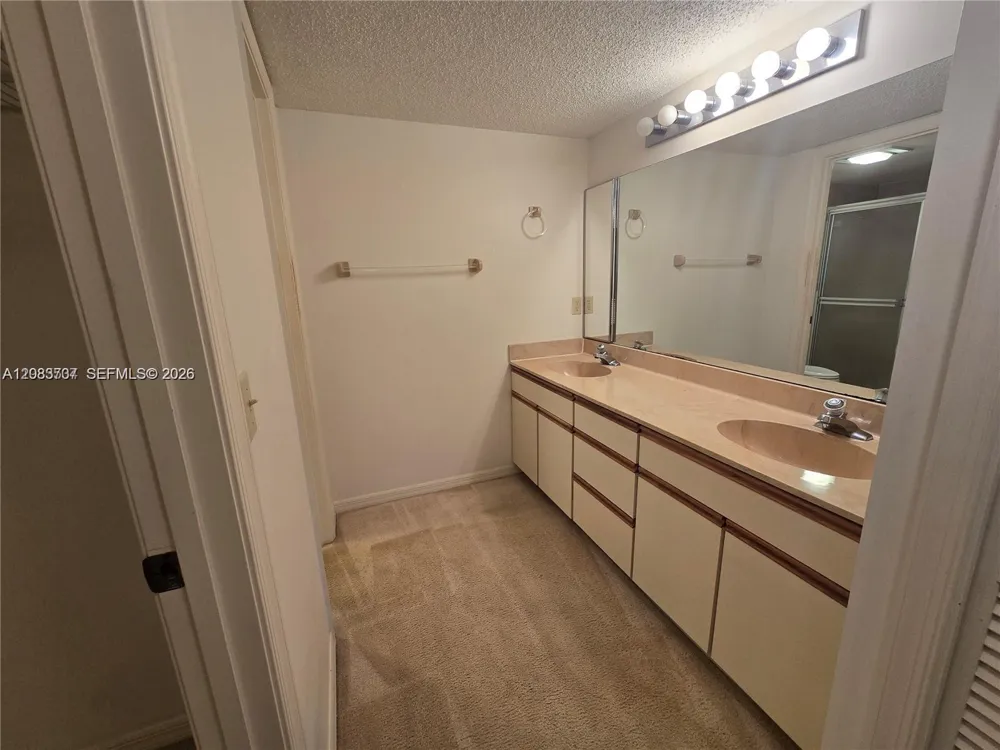 166 SE St Lucie Blvd # Un #D-203 Stuart, FL 34996