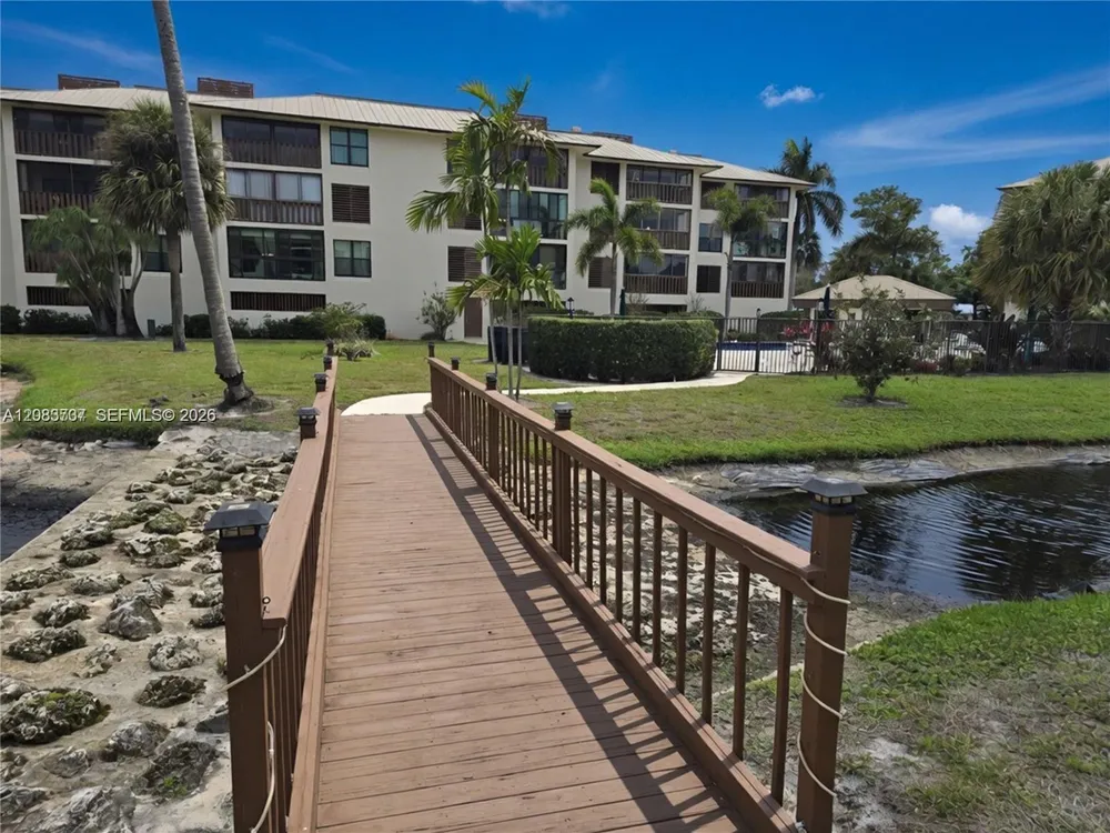 166 SE St Lucie Blvd # Un #D-203 Stuart, FL 34996