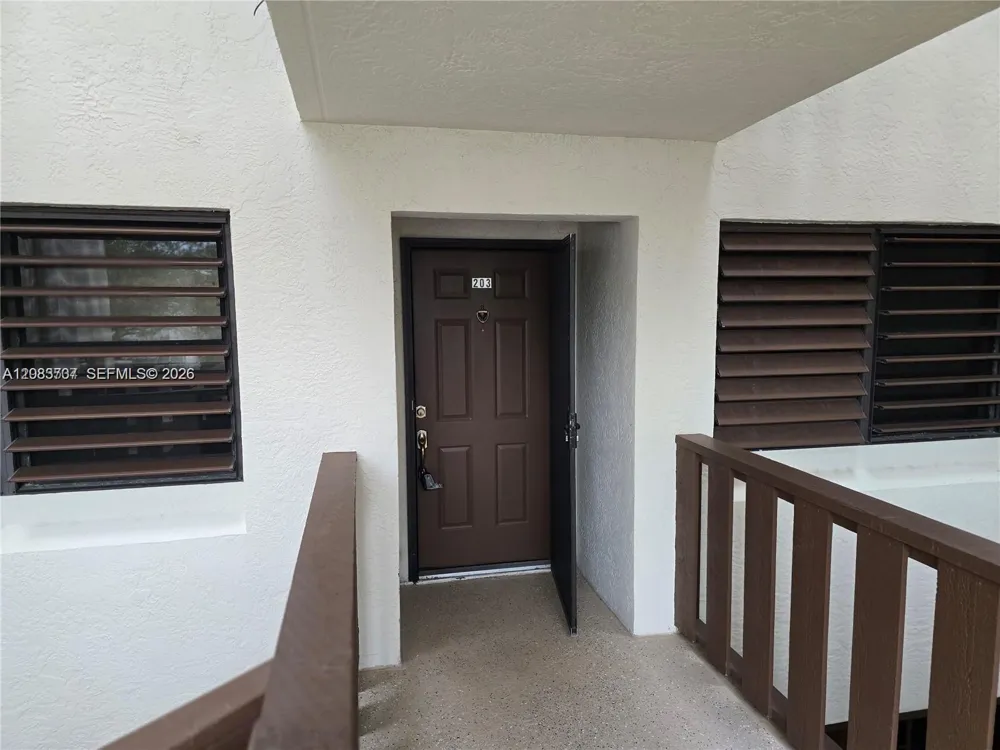 166 SE St Lucie Blvd # Un #D-203 Stuart, FL 34996