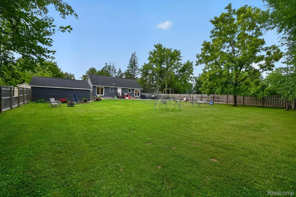 734 Kent Street Carleton Village, MI 48117