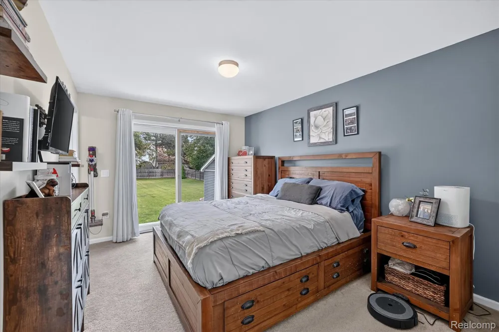 734 Kent Street Carleton Village, MI 48117