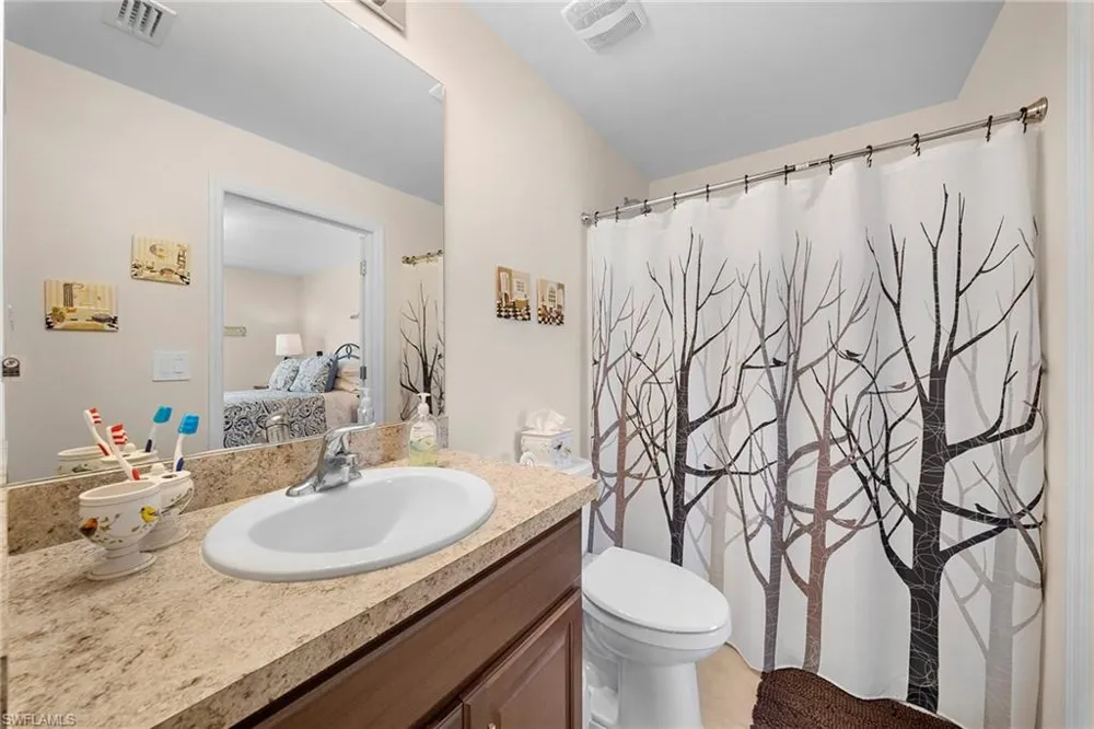 544 Woodview Drive Lehigh Acres, FL 33972