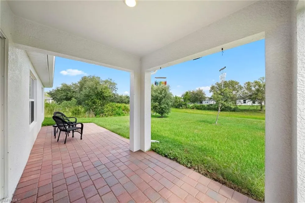 544 Woodview Drive Lehigh Acres, FL 33972