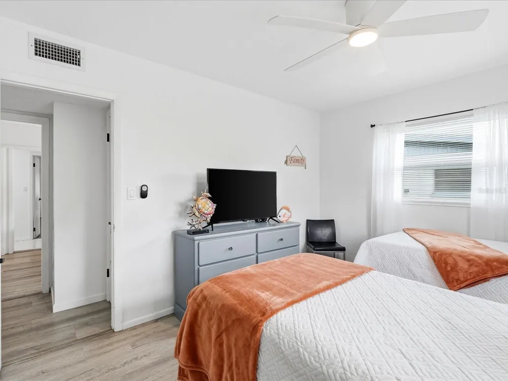 936 DAWN STREET Venice, FL 34285