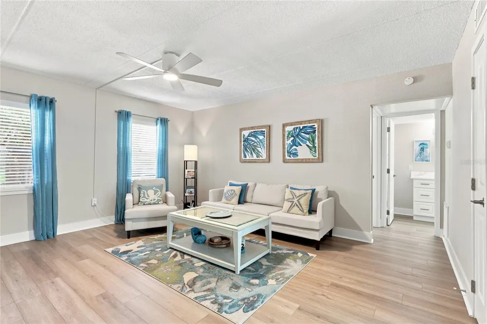 1180 RUE DES ROIS #1A South Pasadena, FL 33707