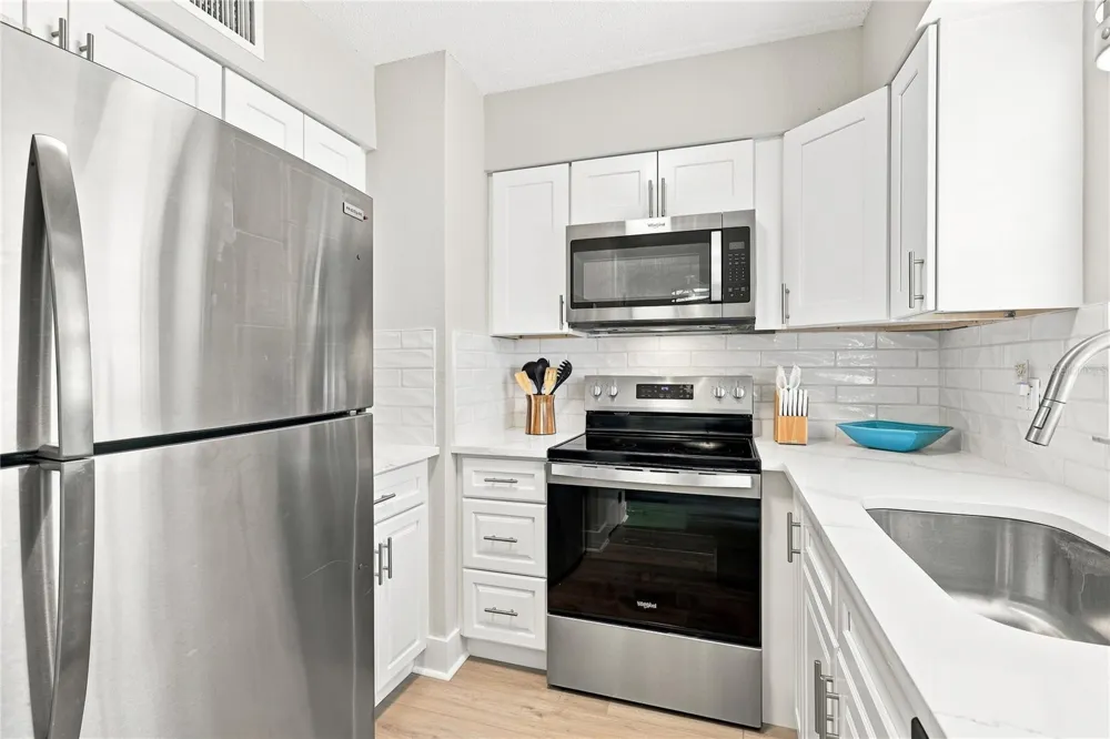 1180 RUE DES ROIS #1A South Pasadena, FL 33707